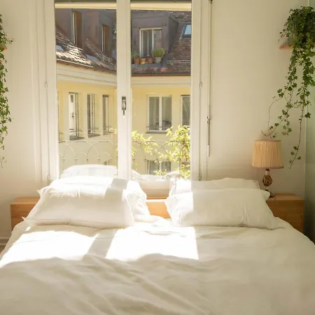 Familienwohnung Im Herzen Von Mit Pool Und Sauna Apartamento *