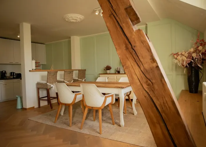 Familienwohnung Im Herzen Von Mit Pool Und Sauna * Берн